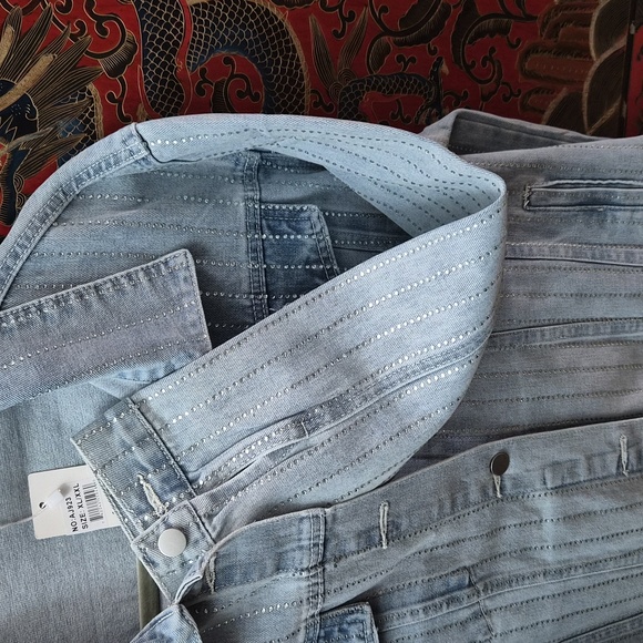 Jean Jacket - Picture 7 of 9